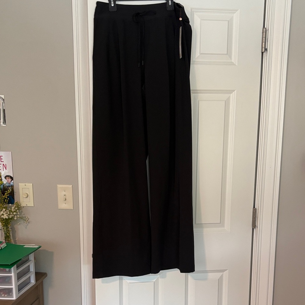 CALIA by Carrie Underwood Black Mid-Rise Pants